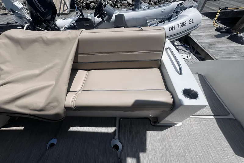 Slide: The Image of Cruisers 45 CANTIUS 2015 - 44