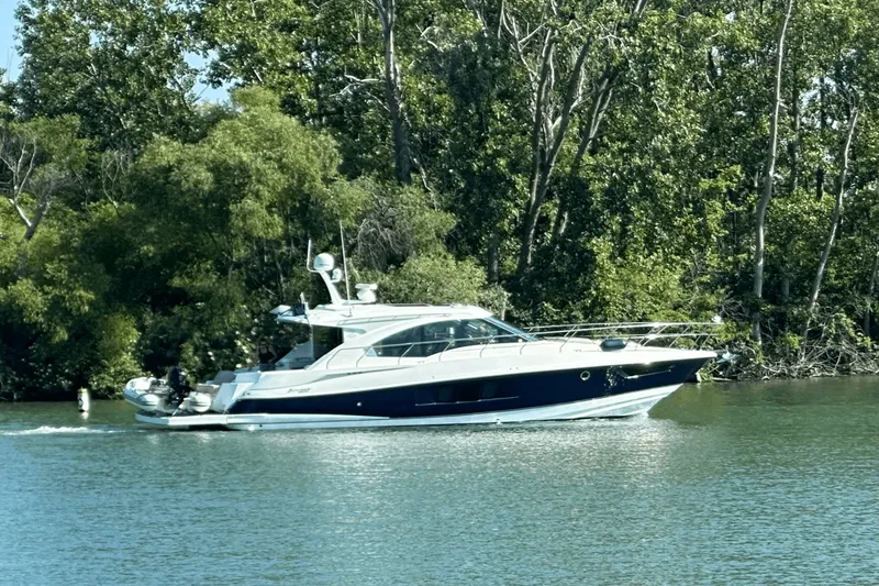 The Image of Cruisers Yachts 45 CANTIUS 2015 - 0