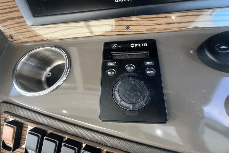 Slide: The Image of Cruisers Yachts 45 CANTIUS 2015 - 28