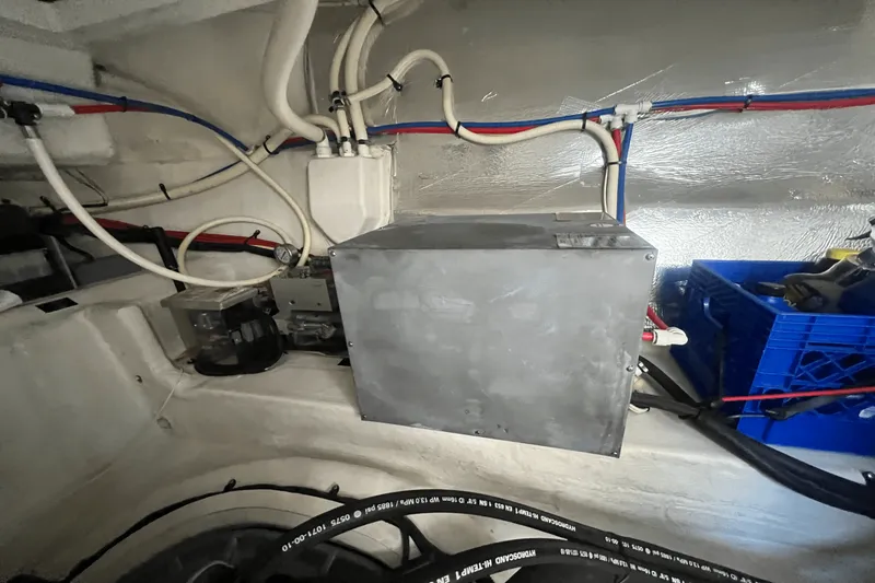 Slide: The Image of Cruisers Yachts 45 CANTIUS 2015 - 55