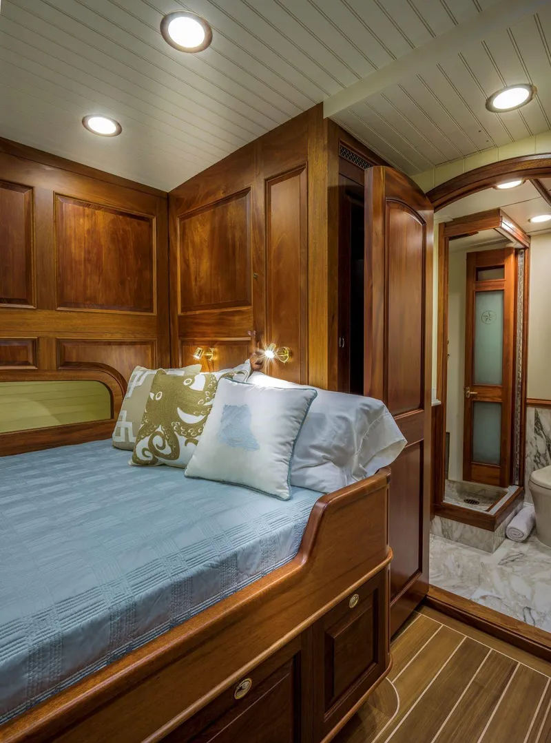 Slide: The Image of GUEST STATEROOM - 9