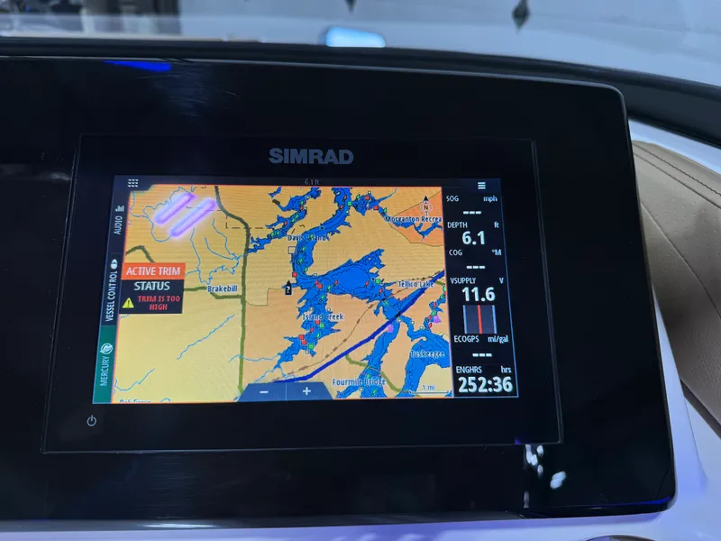 Slide: The Image of Sea Ray 230 SLX 2020 - 41