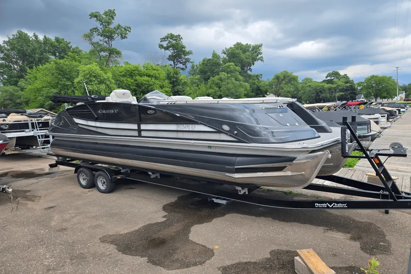 Slide: The Image of Crest SAVANNAH 250 2018 - 19