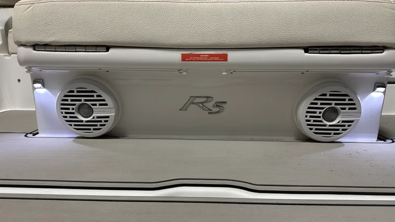 Slide: The Image of Cobalt R5 2020 - 9