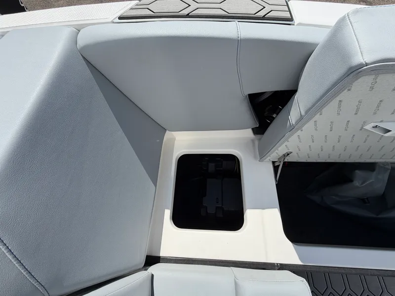 Slide: The Image of Mastercraft NXT22 2022 - 18