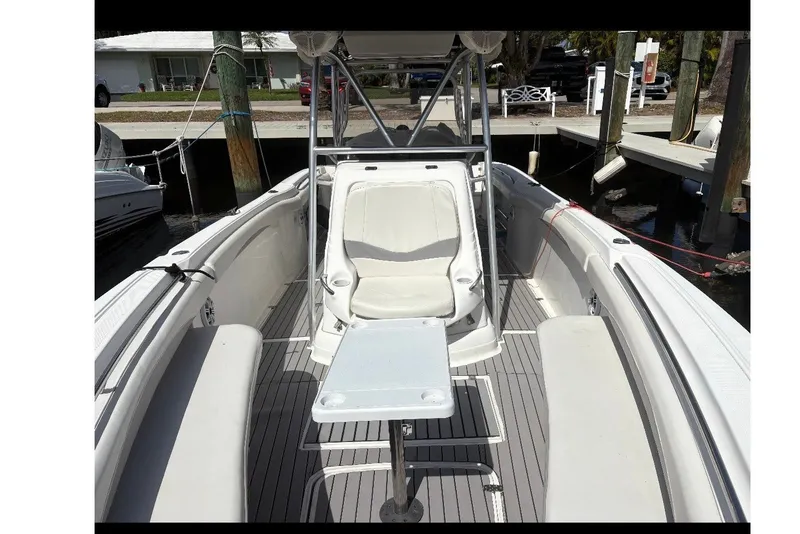 Slide: The Image of Wellcraft 302 Scarab Sport 2003 - 16