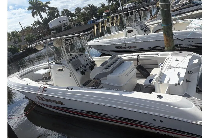 Slide: The Image of Wellcraft 302 Scarab Sport 2003 - 19