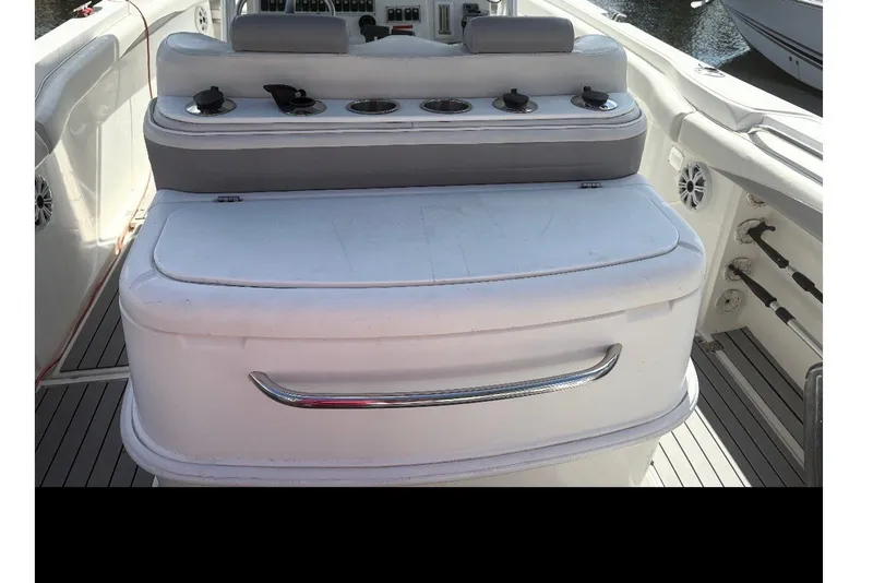 Slide: The Image of Wellcraft 302 Scarab Sport 2003 - 15