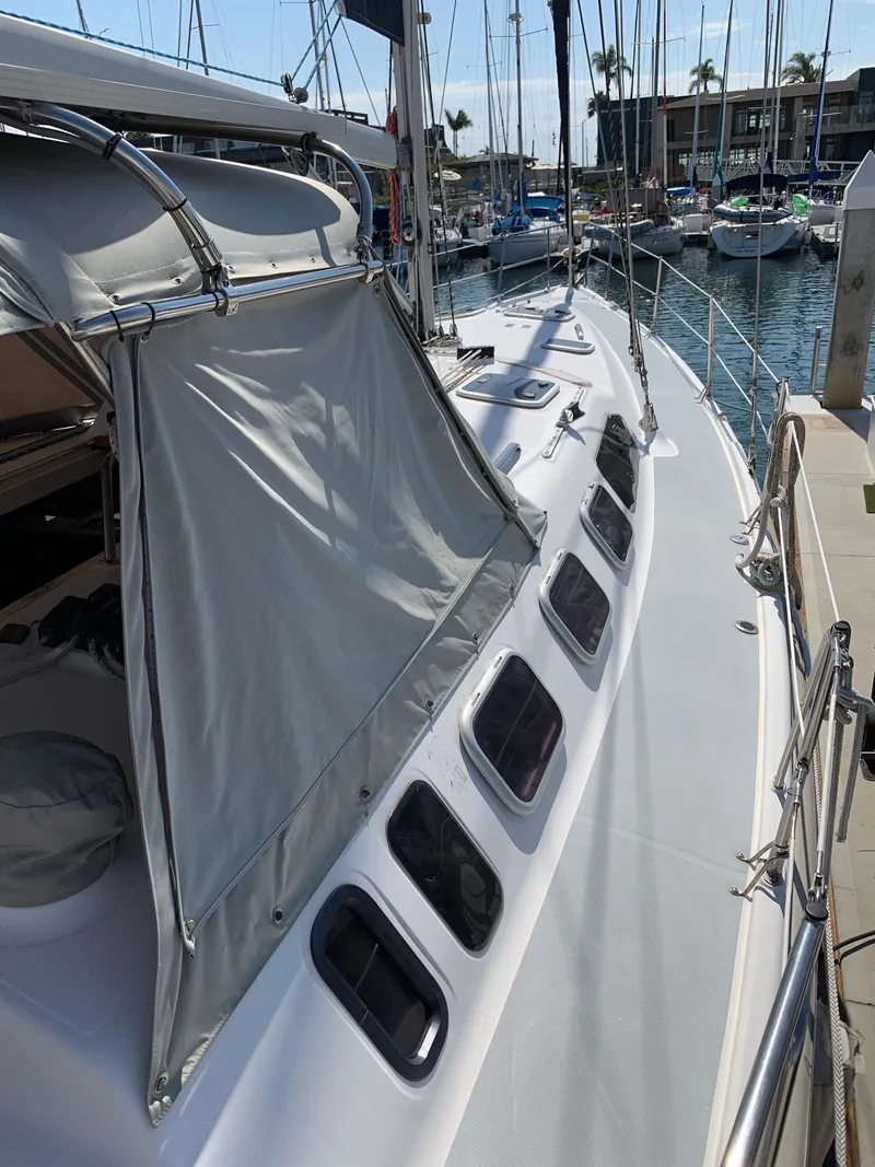 Slide: The Image of Hunter 460 2000 - 14