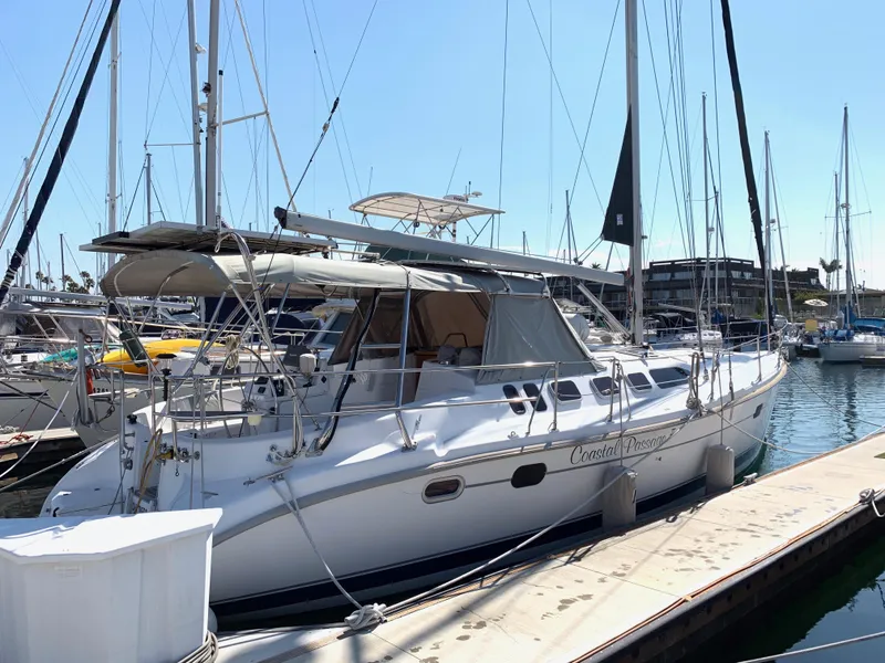 Slide: The Image of Hunter 460 2000 - 3