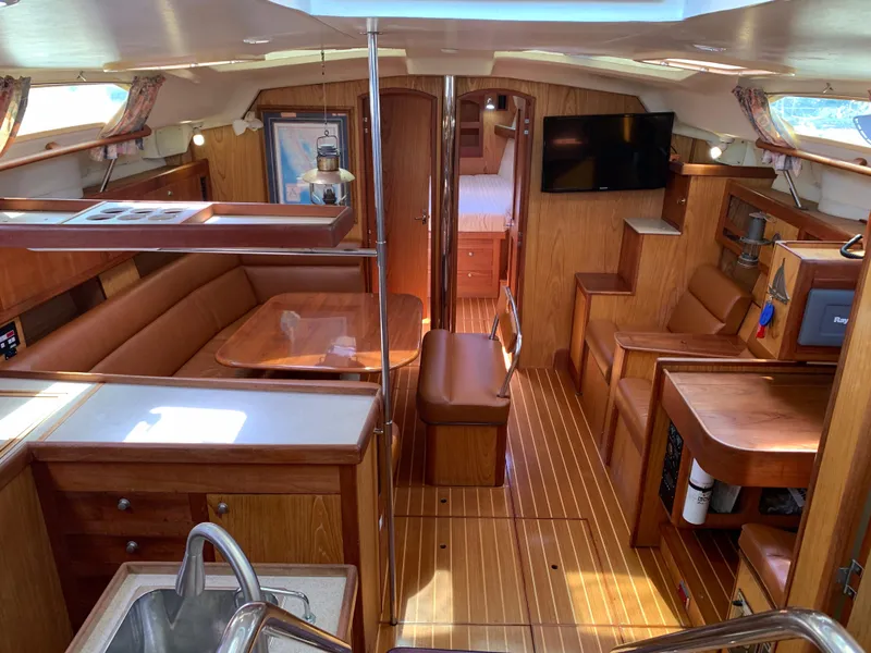 Slide: The Image of Hunter 460 2000 - 30