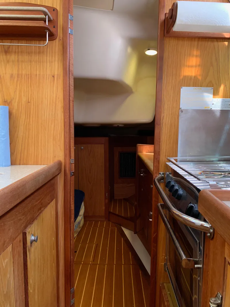 Slide: The Image of Hunter 460 2000 - 35