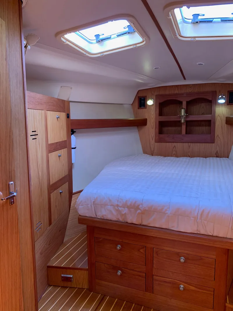 Slide: The Image of Hunter 460 2000 - 51