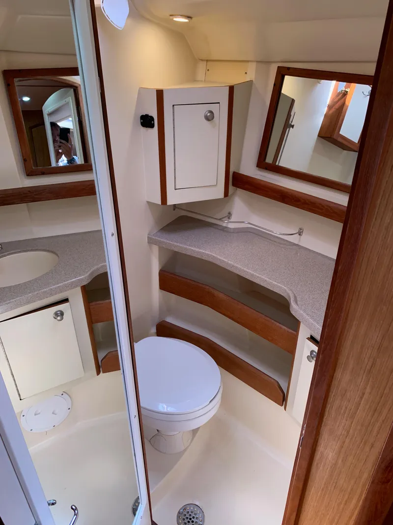 Slide: The Image of Hunter 460 2000 - 54