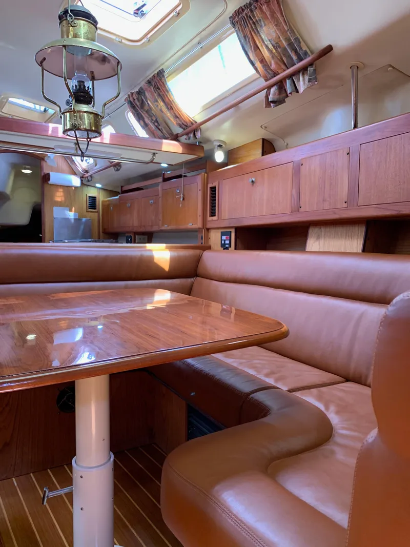 Slide: The Image of Hunter 460 2000 - 58