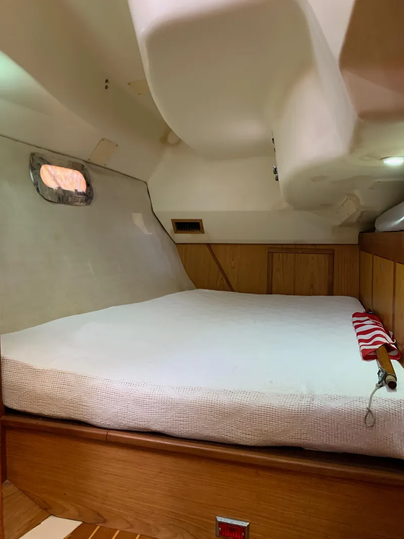 Slide: The Image of Hunter 460 2000 - 62