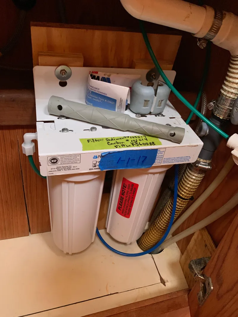 Slide: The Image of Hunter 460 2000 - 67