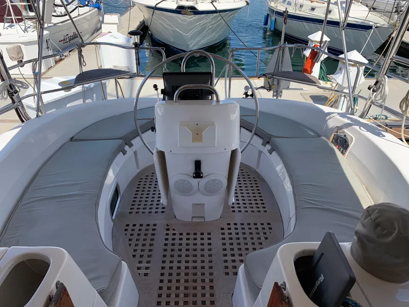 Slide: The Image of Hunter 460 2000 - 70