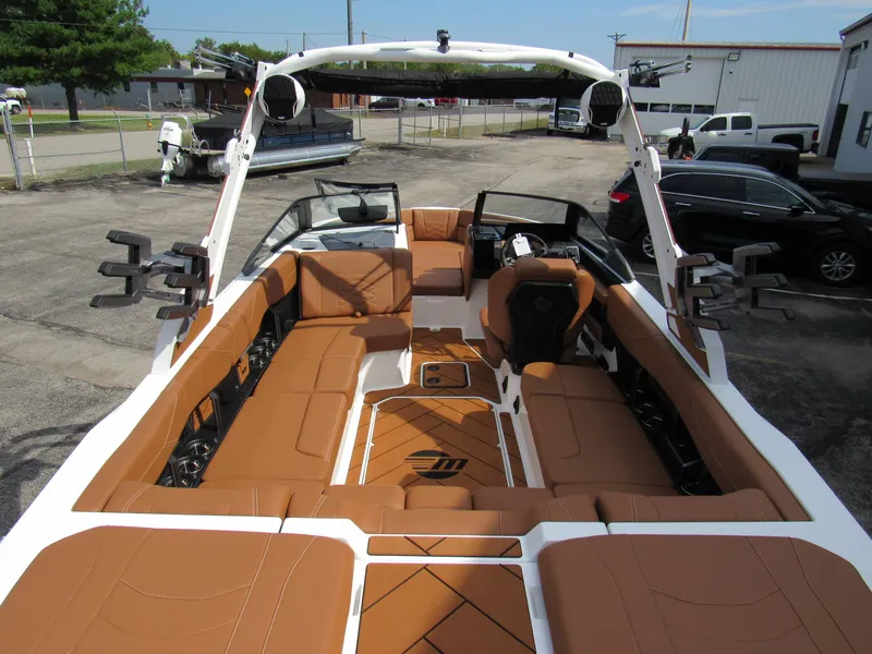 Slide: The Image of Malibu 23 LSV 2027 - 8