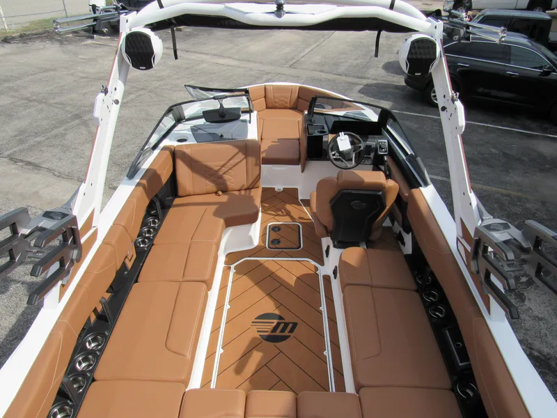 Slide: The Image of Malibu 23 LSV 2027 - 7