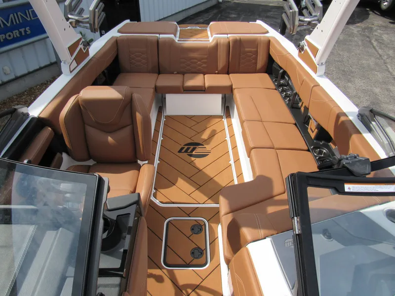 Slide: The Image of Malibu 23 LSV 2027 - 18
