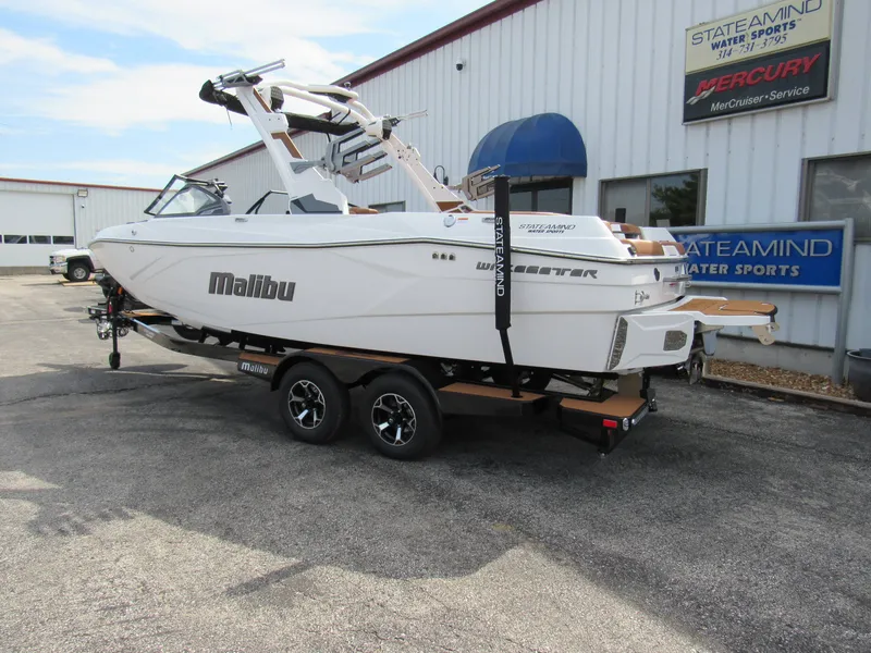 Slide: The Image of Malibu 23 LSV 2027 - 3