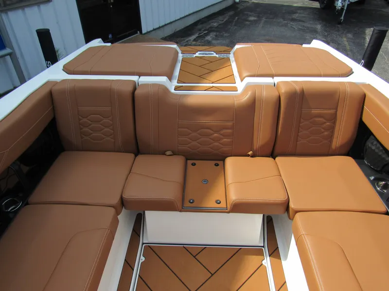 Slide: The Image of Malibu 23 LSV 2027 - 9
