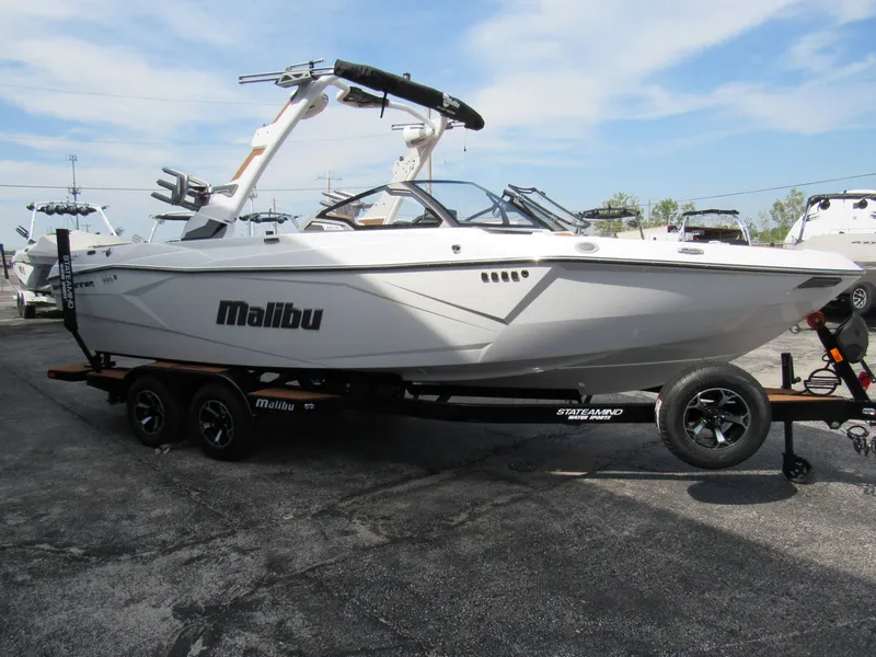 Slide: The Image of Malibu 23 LSV 2027 - 6