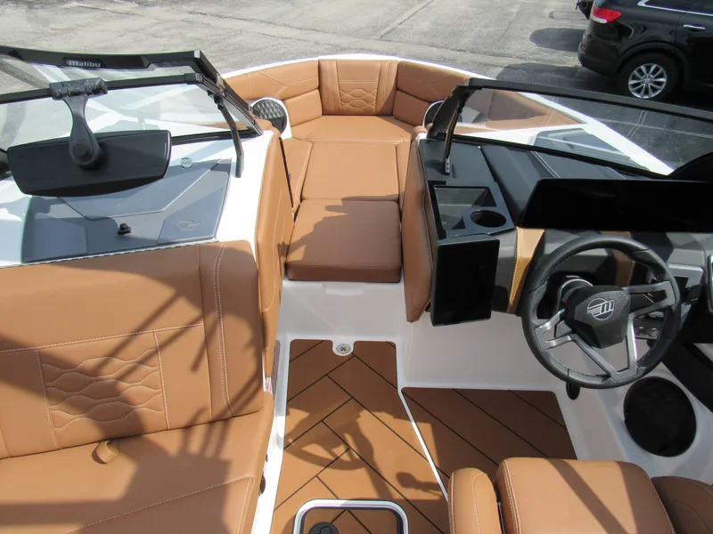 Slide: The Image of Malibu 23 LSV 2027 - 15