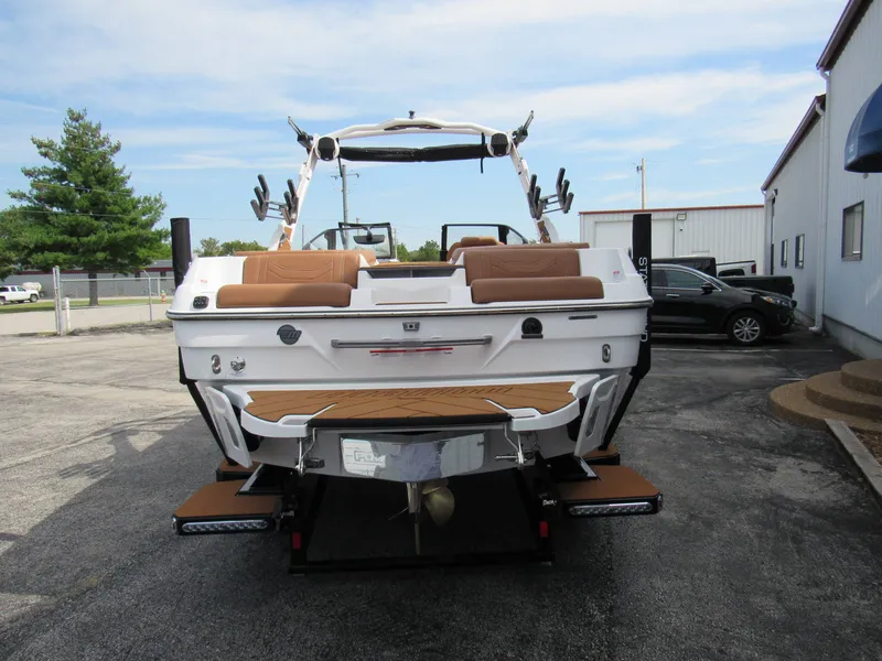 Slide: The Image of Malibu 23 LSV 2027 - 5