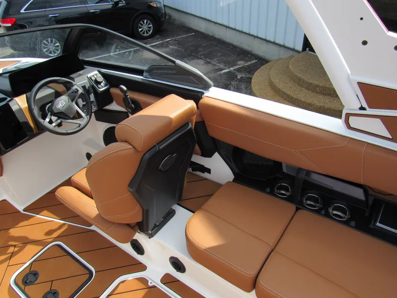 Slide: The Image of Malibu 23 LSV 2027 - 14