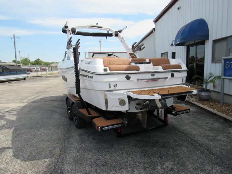 Slide: The Image of Malibu 23 LSV 2027 - 4
