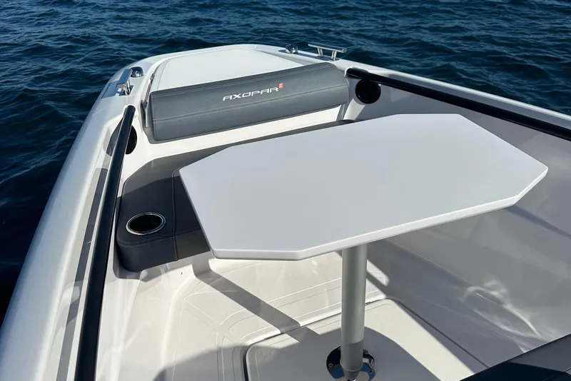 Slide: The Image of Axopar 22 Spyder 2021 - 28