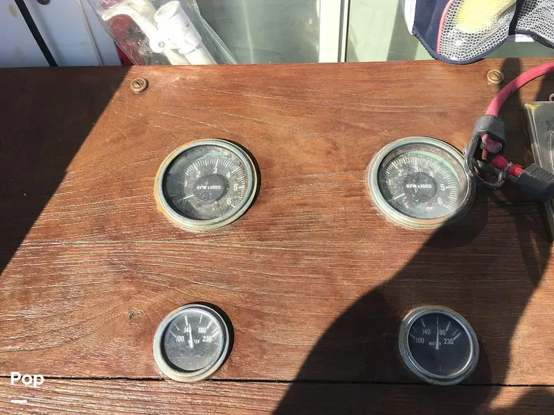 Slide: The Image of 1974 Uniflite Sedan for sale in Warwick, RI - 32