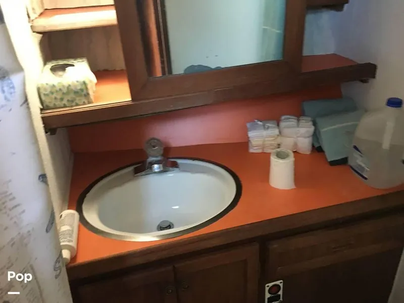 Slide: The Image of 1974 Uniflite Sedan for sale in Warwick, RI - 57