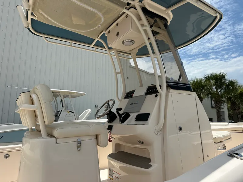 Slide: The Image of Grady-White 251 COASTAL EXPLORER 2021 - 21