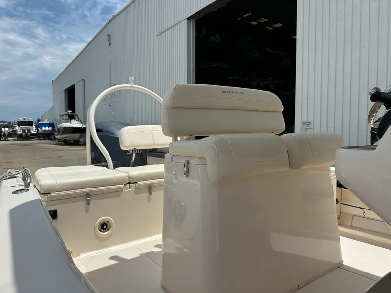 Slide: The Image of Grady-White 251 COASTAL EXPLORER 2021 - 20