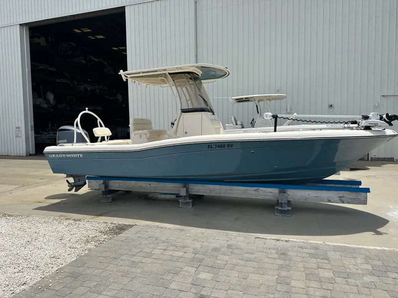 The Image of Grady-White 251 COASTAL EXPLORER 2021 - 0