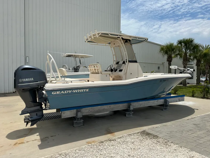 Slide: The Image of Grady-White 251 COASTAL EXPLORER 2021 - 2