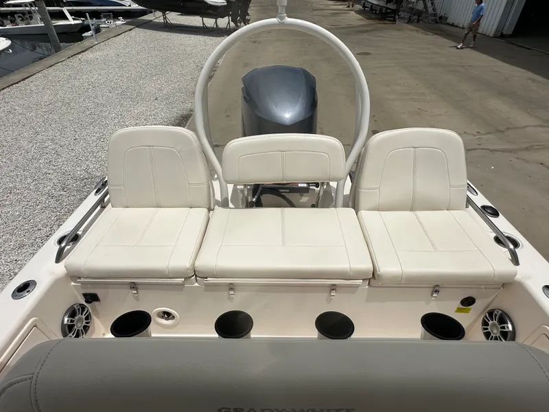 Slide: The Image of Grady-White 251 COASTAL EXPLORER 2021 - 24