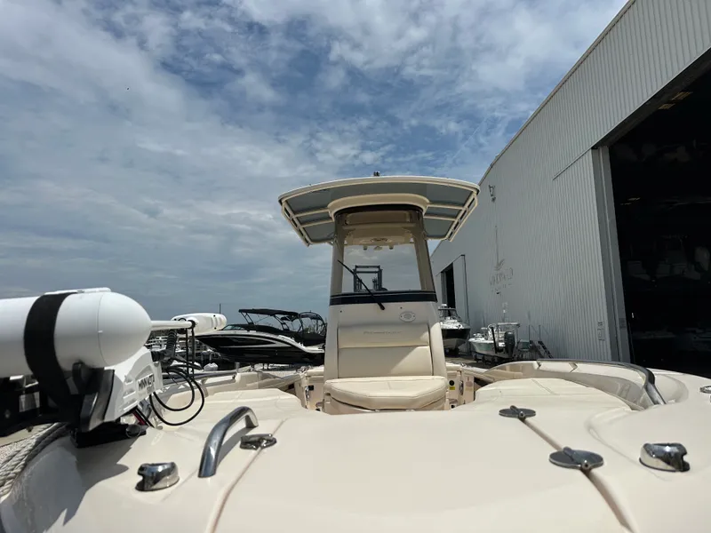Slide: The Image of Grady-White 251 COASTAL EXPLORER 2021 - 18
