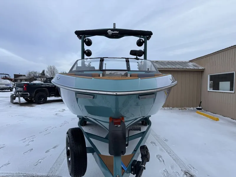 Slide: The Image of Malibu 23 LSV 2026 - 2
