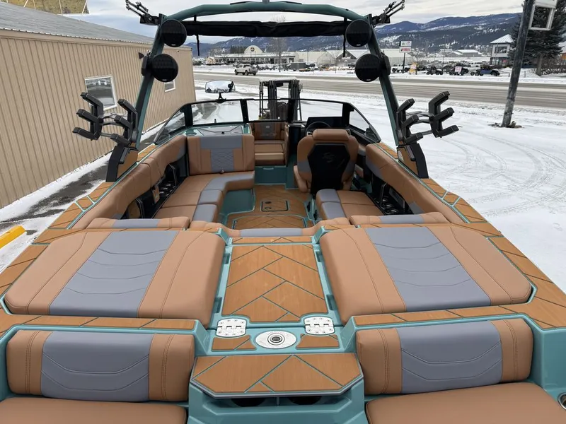Slide: The Image of Malibu 23 LSV 2026 - 6