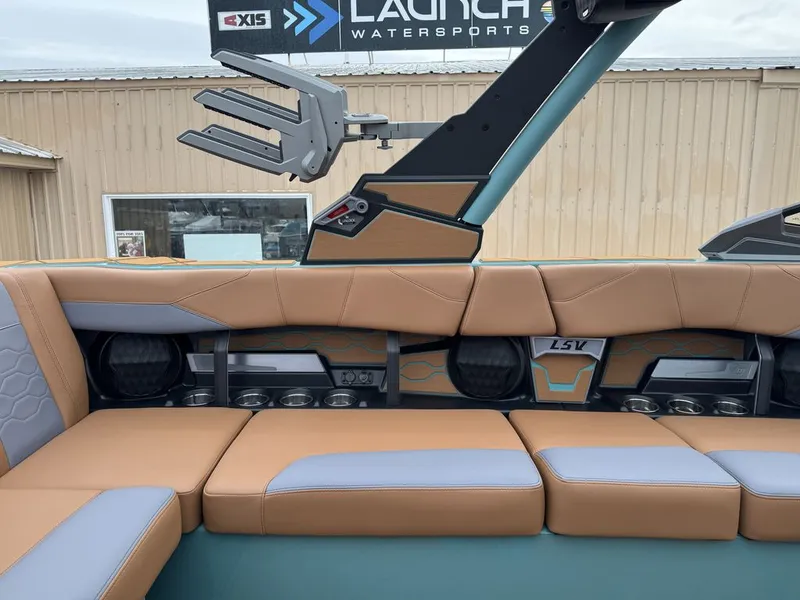 Slide: The Image of Malibu 23 LSV 2026 - 8