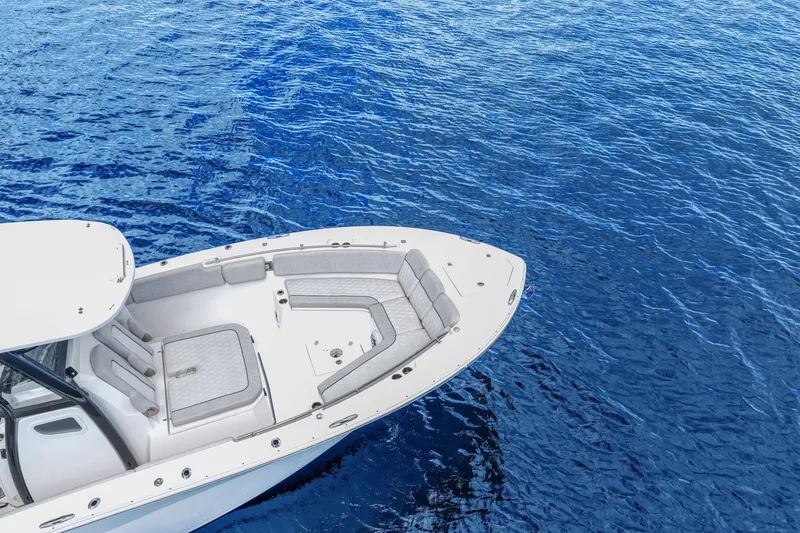 Slide: The Image of Sea Fox 328 Commander 2024 - 7