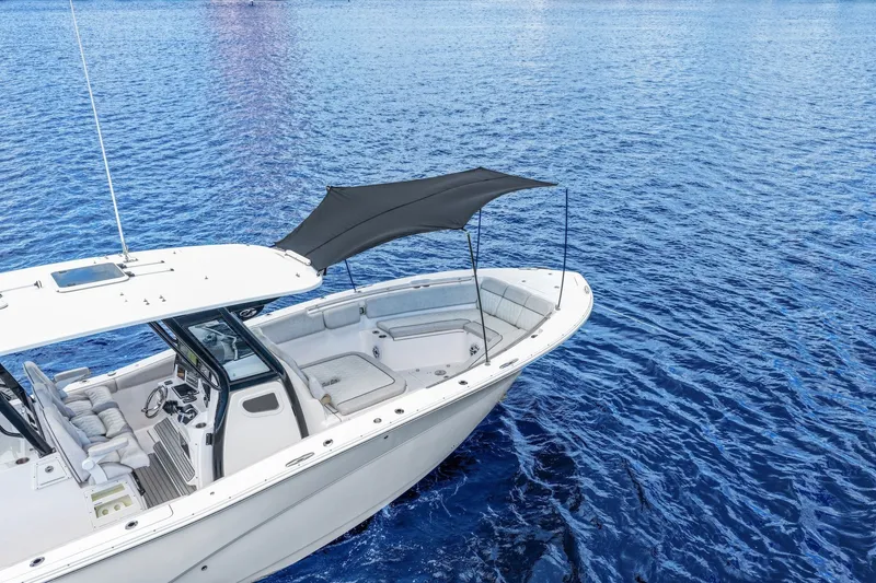 Slide: The Image of Sea Fox 328 Commander 2024 - 14