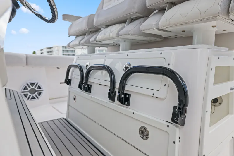 Slide: The Image of Sea Fox 328 Commander 2024 - 56