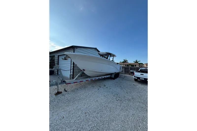 Slide: The Image of Sea Fox 328 Commander 2024 - 63