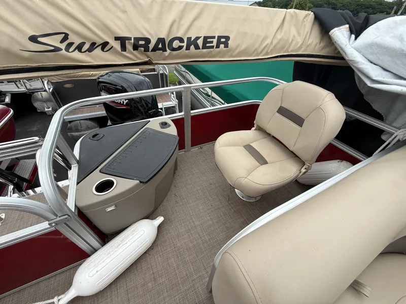 Slide: The Image of Tracker BB18 2024 - 10