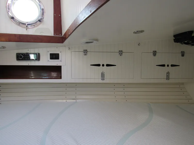 Slide: The Image of Custom Pilothouse Cutter 2009 - 65